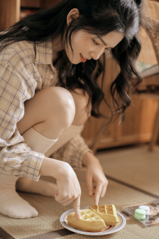 闺蜜男朋友肚子大